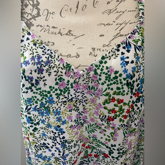 Cabi Rotation Tank - Picture 6 of 8